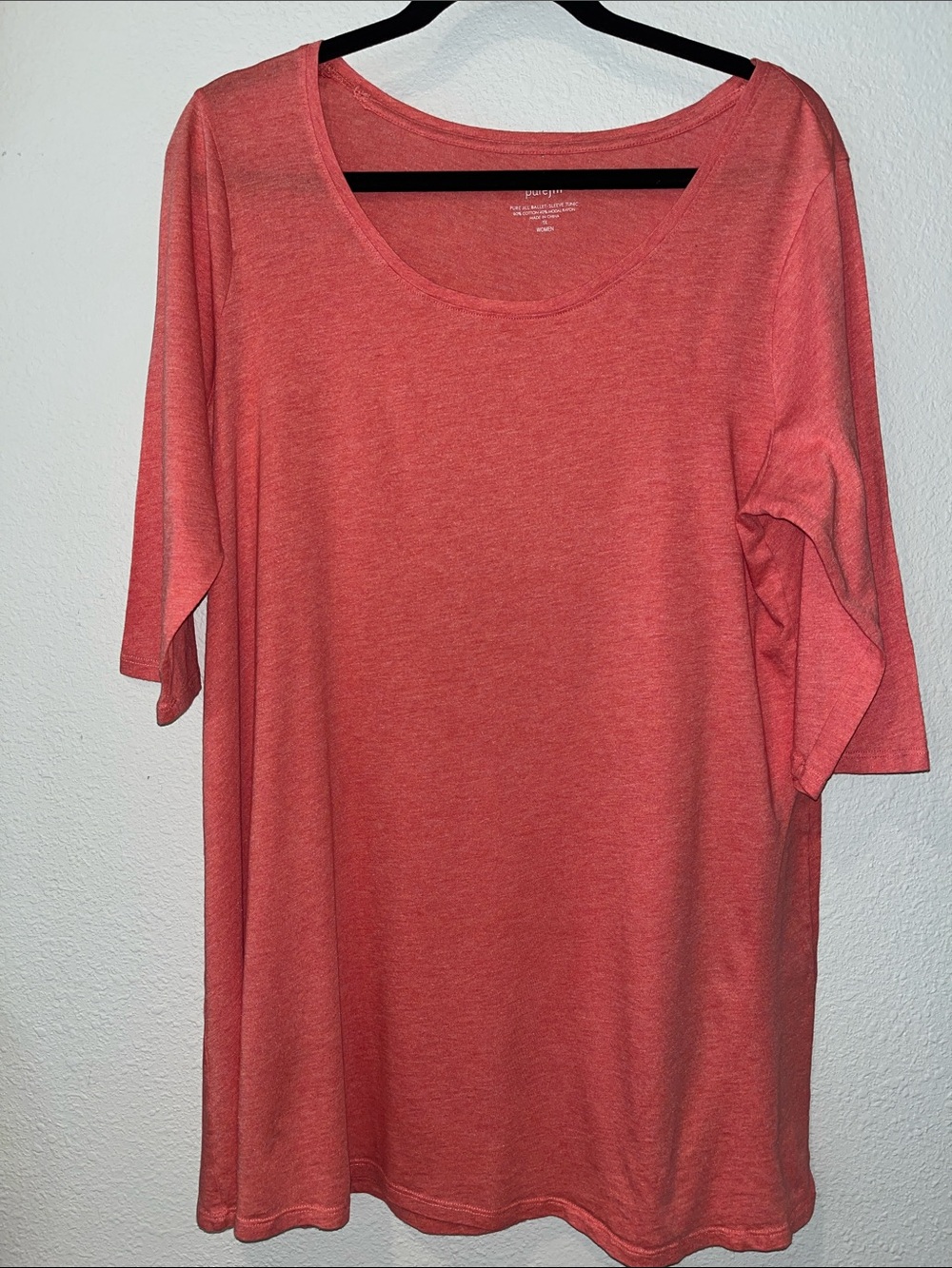 J.Jill Women's Scoop Neck Lightweight Top - Coral
3/4” sleeves
Sz 1X